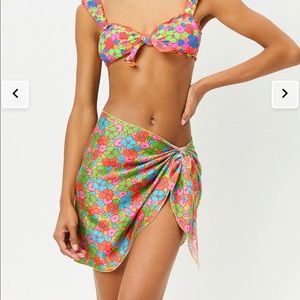 Frankie’s Bikinis Sarong